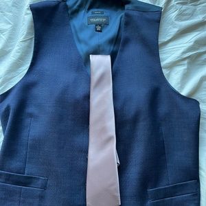 Kenneth Cole Awearness- Vest, pants, and tie set